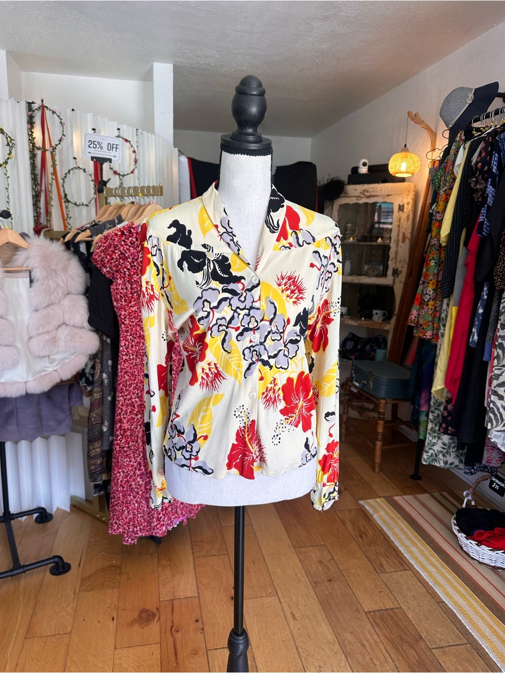 Vintage-Inspired Tropical Floral Button-Up Blouse